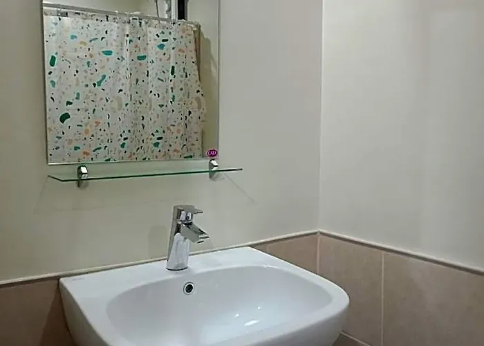 Cozy33 The Persimmon Studio, Near Airport, Sm, Ayala, Business Park, It Park 4*