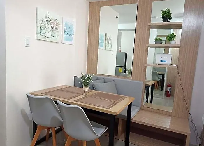 Cozy33 The Persimmon Studio, Near Airport, Sm, Ayala, Business Park, It Park 아파트호텔 4*