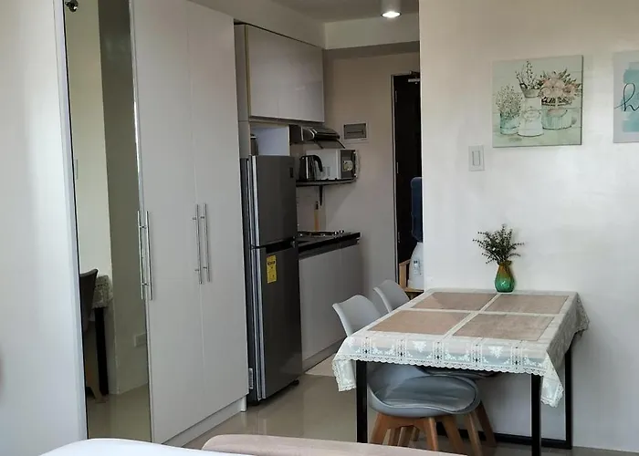 Cozy33 The Persimmon Studio, Near Airport, Sm, Ayala, Business Park, It Park 세부