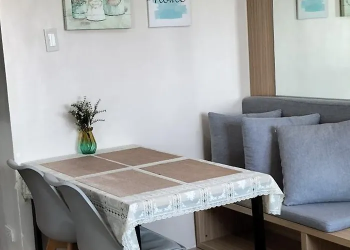 Cozy33 The Persimmon Studio, Near Airport, Sm, Ayala, Business Park, It Park 아파트호텔 4*