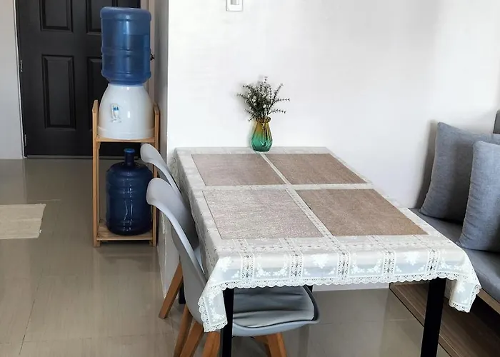 Cozy33 The Persimmon Studio, Near Airport, Sm, Ayala, Business Park, It Park 4*
